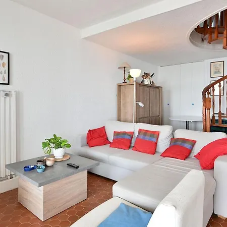 De La Plage- 217-appart Vue Mer- 10 Pers Apartment *